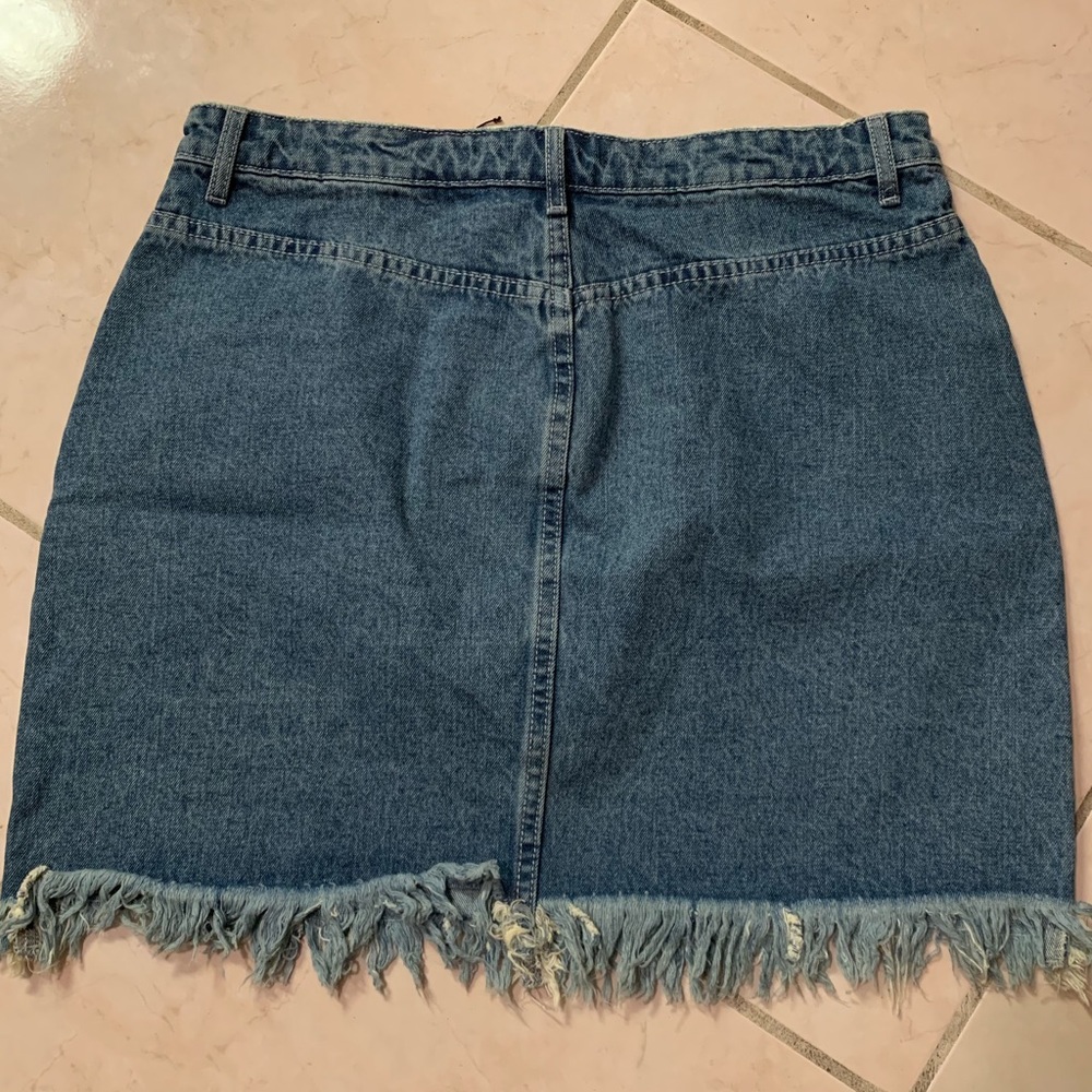 *SOLD*Denim mini skirt - Picture 2 of 4